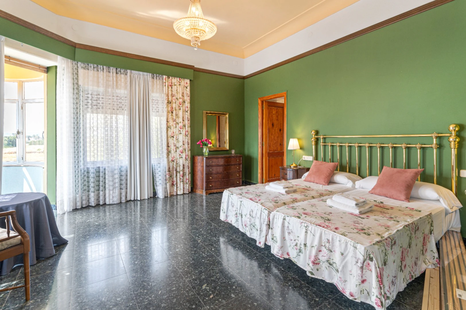 Luxusvilla im barocken Stil zu verkaufen in Denia