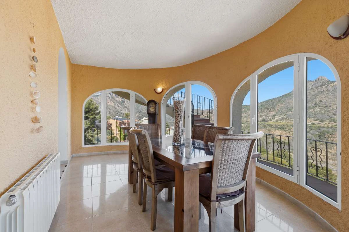 Villa for sale in Calpe