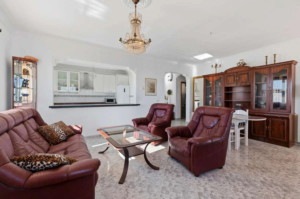Villa for sale in Oltamar