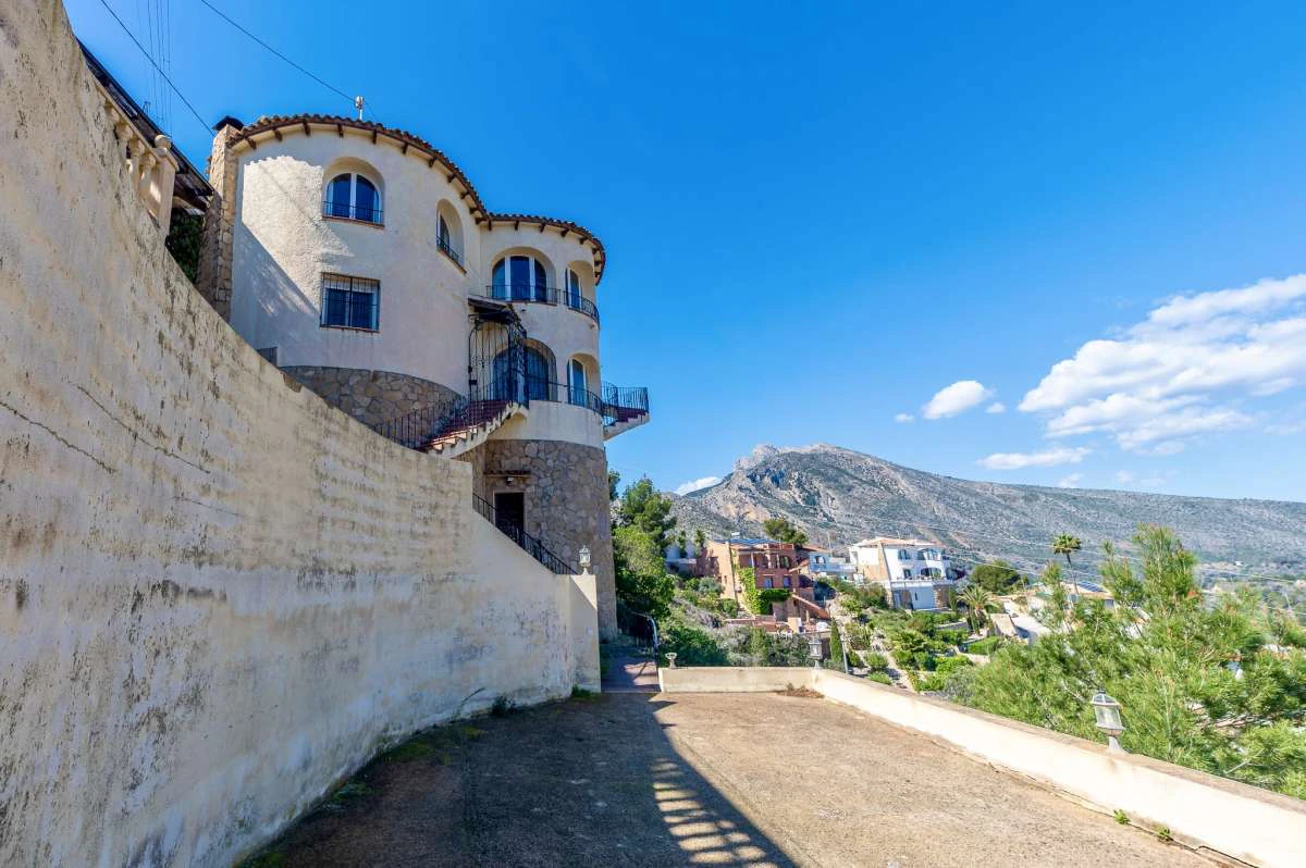 Villa for sale in Calpe