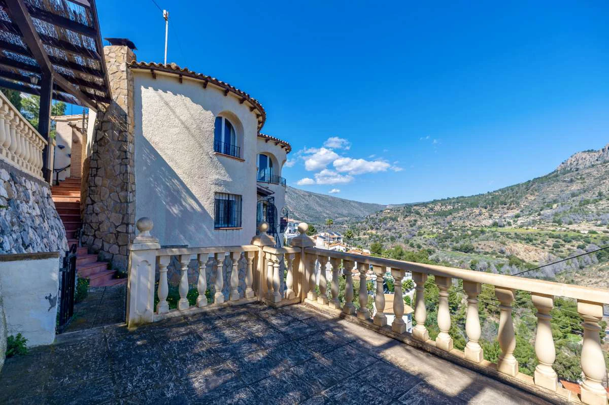 Villa for sale in Calpe