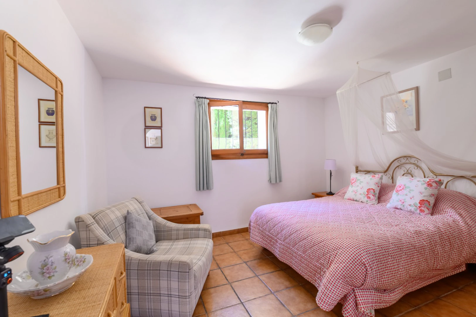 MakelloseDetached Villa mit separater Wohnung in Senija