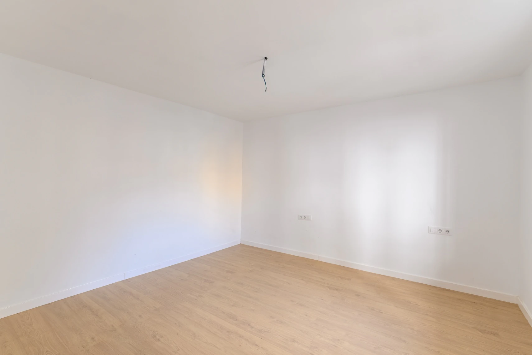 OPPORTUNITÉ D'INVESTISSEMENT DOUBLE - APPARTEMENT DE 3 CHAMBRES ET STUDIO INDÉPENDANT DANS LE CENTRE DE JALÓN