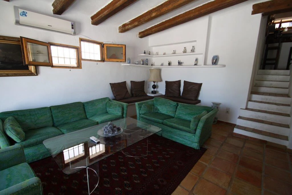 Double-Level 3 Bedroom House Pueblo Alcasar Pool Gardens & Facilities