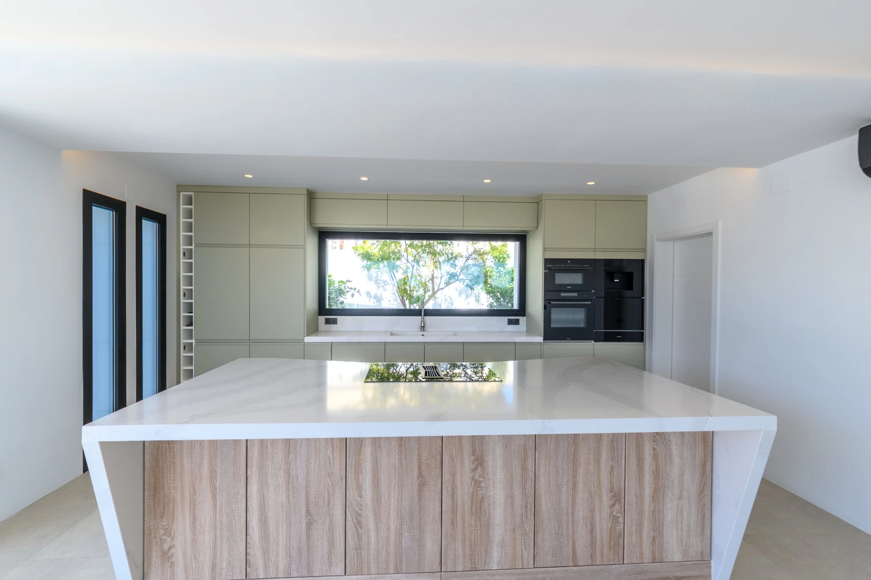 Exklusive Moderne Villa in bester Lage von Moraira – 5 Schlafzimmer, Pool & Jacuzzi