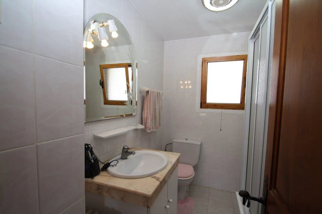 Double-Level 3 Bedroom House Pueblo Alcasar Pool Gardens & Facilities