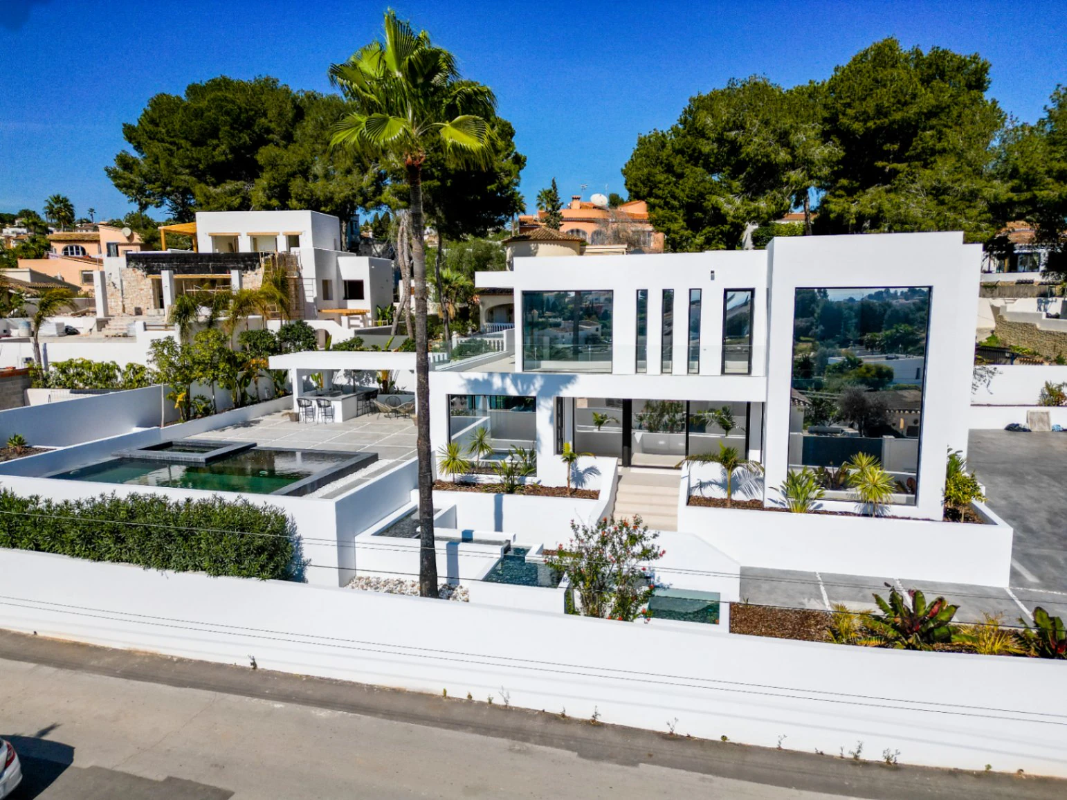 Exklusive Moderne Villa in bester Lage von Moraira – 5 Schlafzimmer, Pool & Jacuzzi