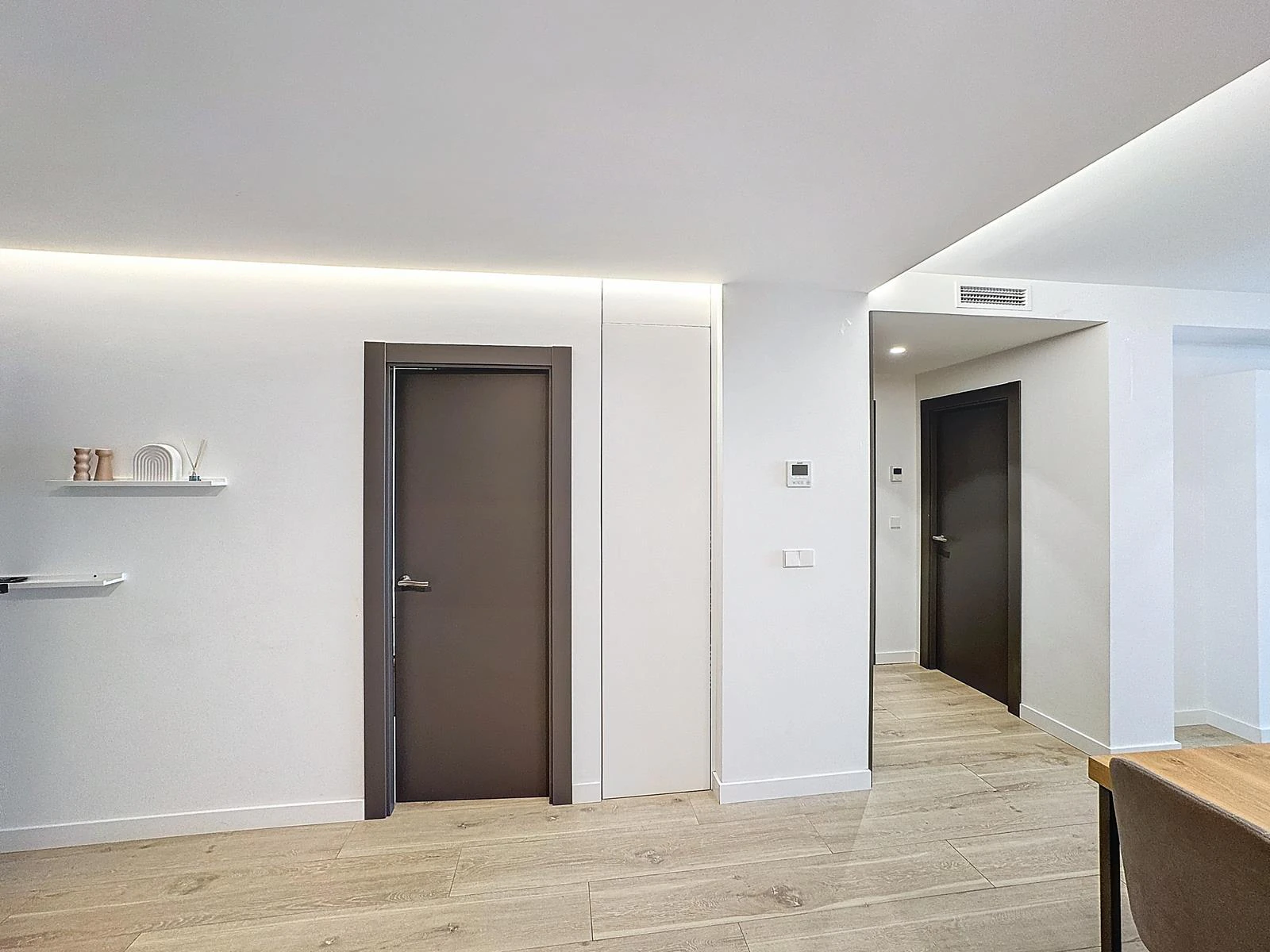 Cumbre del Sol apartamento moderno con jardín privado