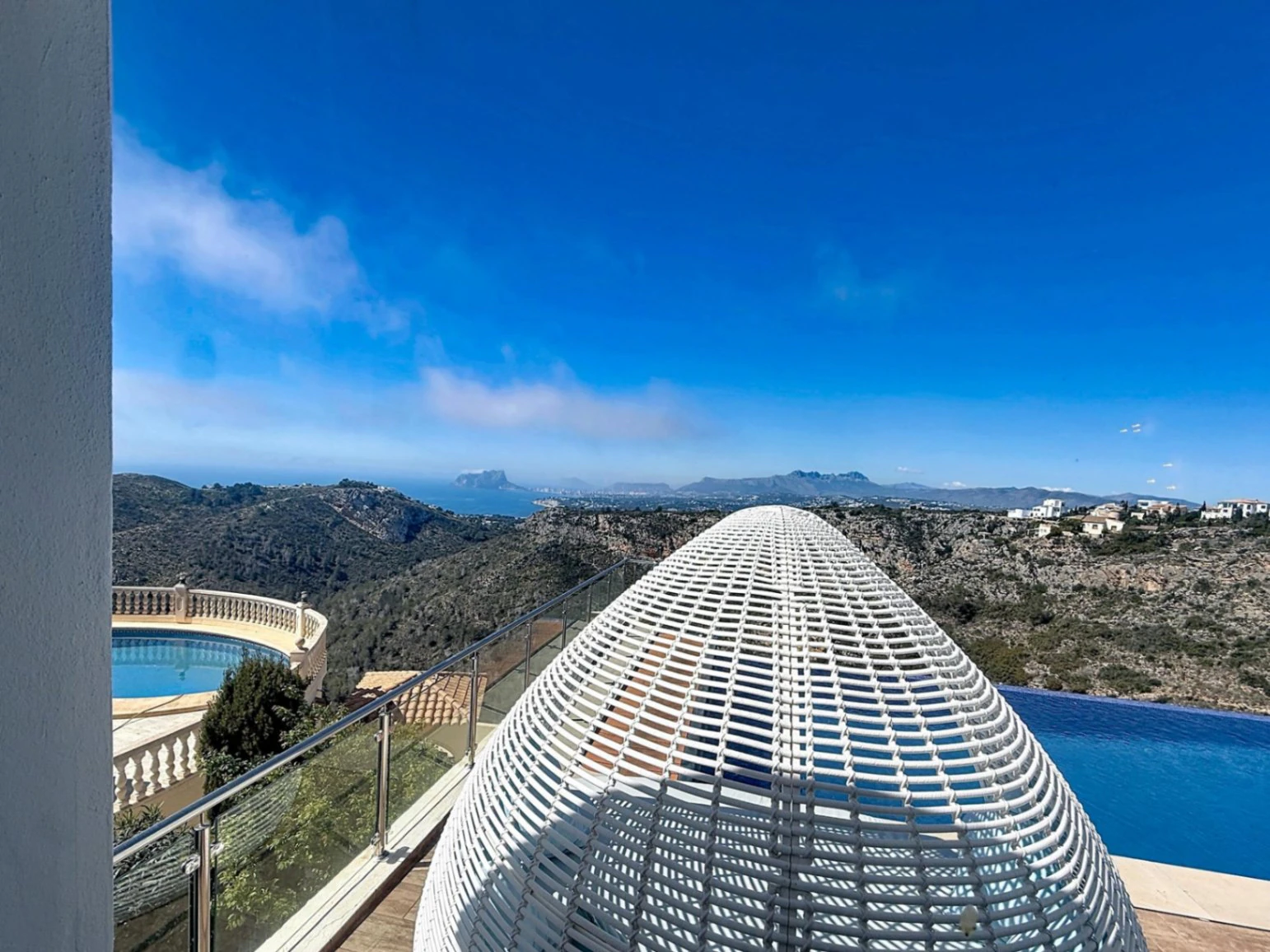 Cumbre del Sol, Villa de lujo con vistas panorámicas al mar en Magnolias
