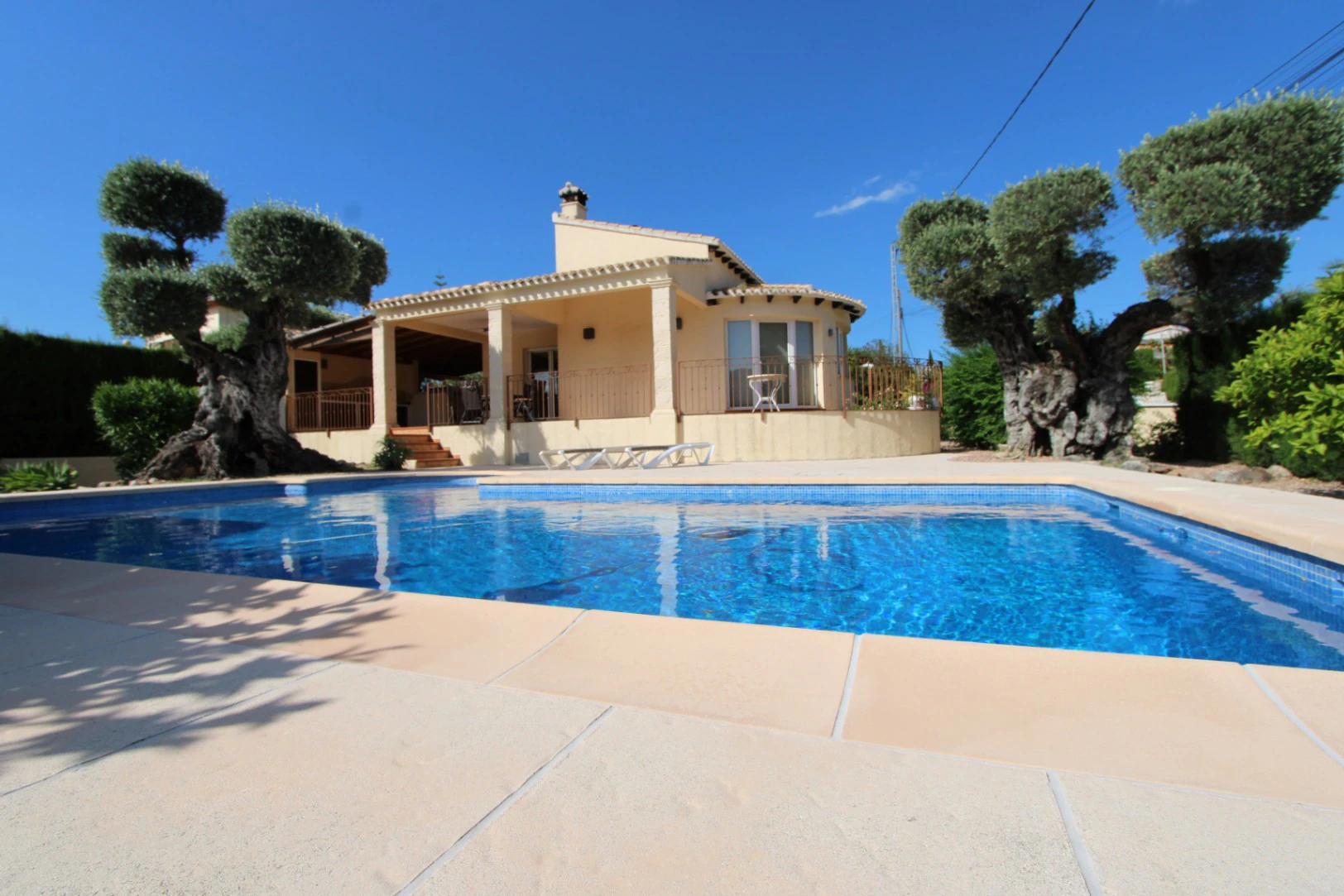 Villa with pool for sale in Orba (El Capso)