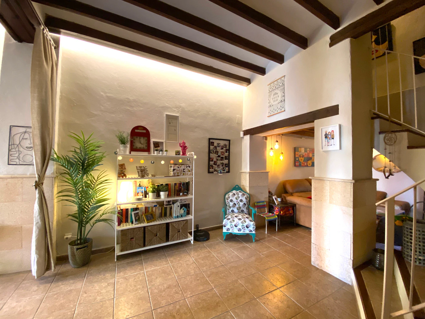 SALE OF TOWN HOUSE IN SANET AND NEGRALS.