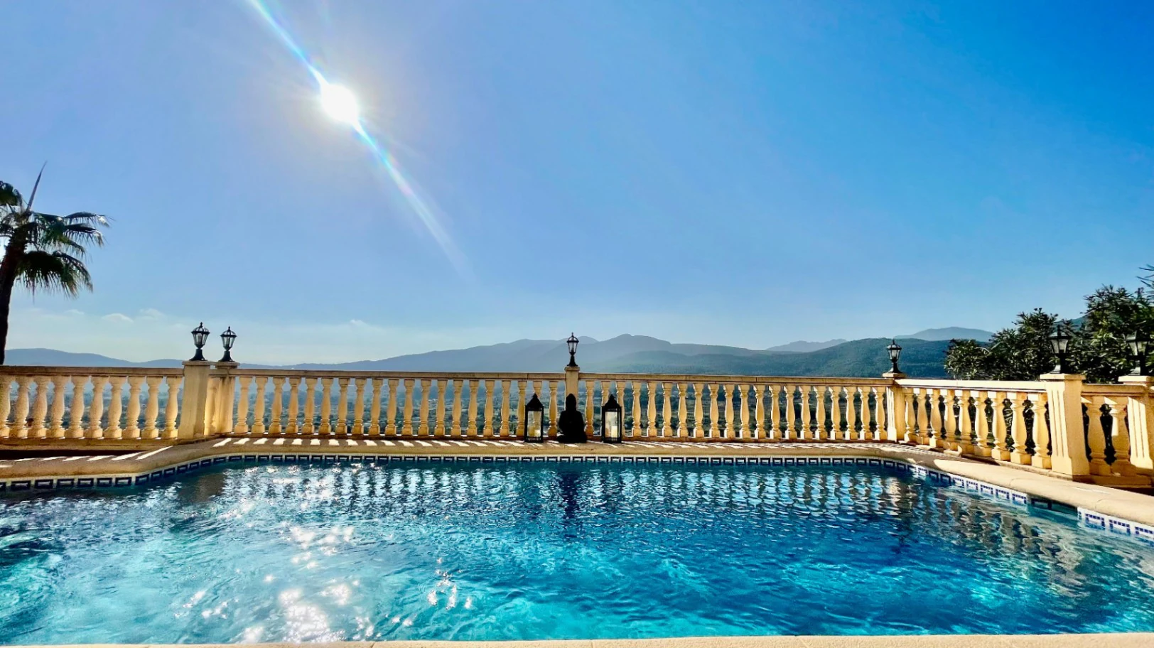 Villa en venta en Jalón: Espectaculares vistas al valle con orientación sur.