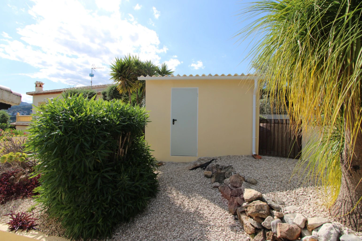 Villa with pool for sale in Orba (El Capso)