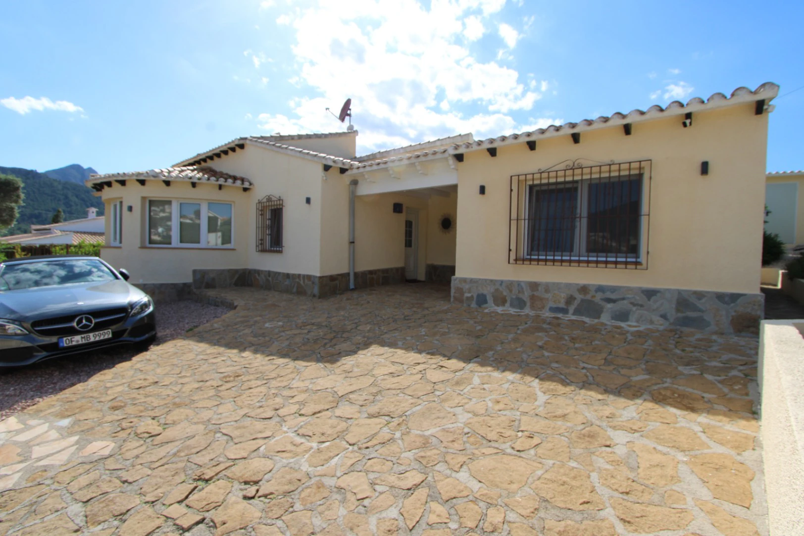 Villa with pool for sale in Orba (El Capso)