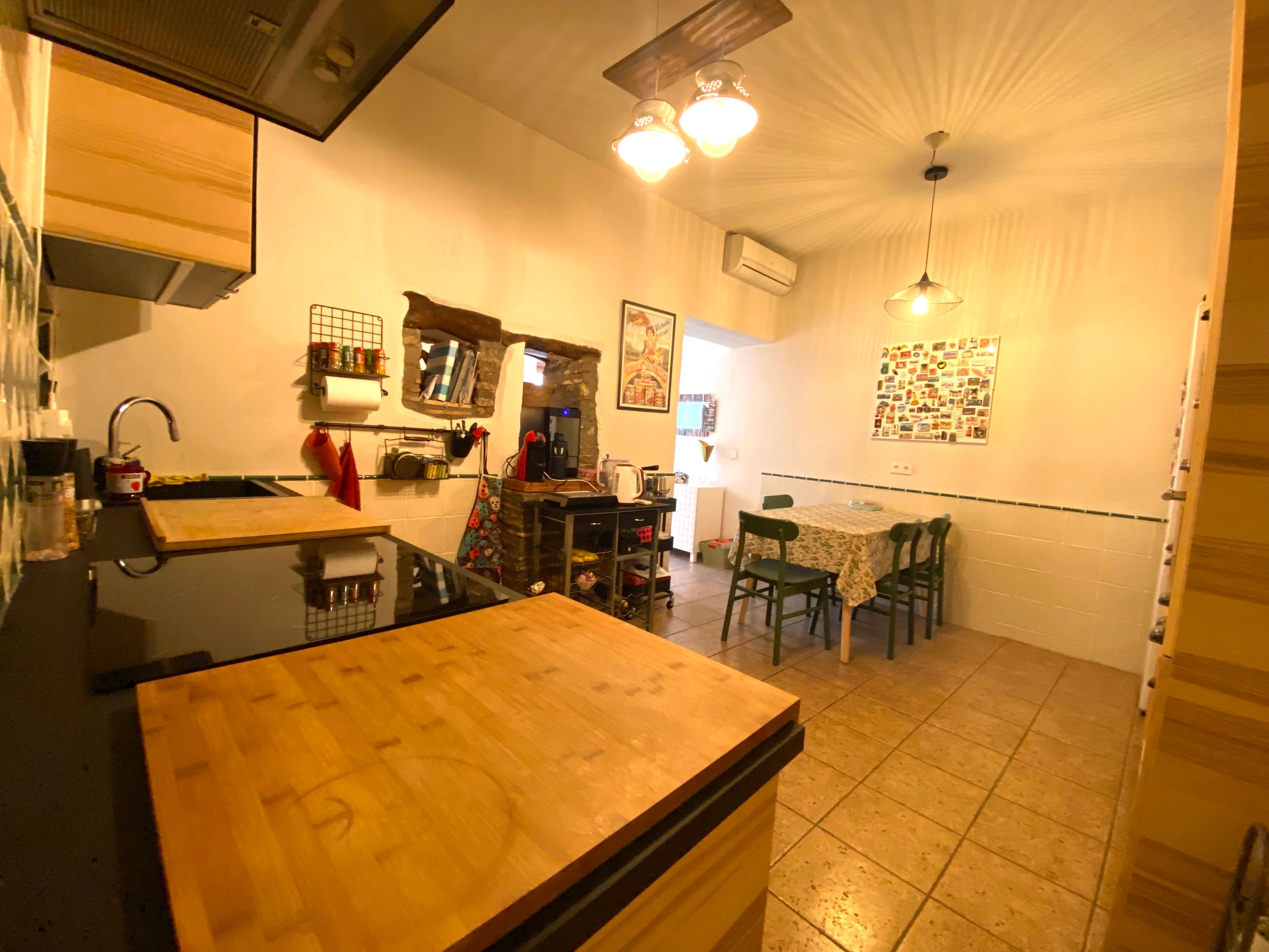 SALE OF TOWN HOUSE IN SANET AND NEGRALS.