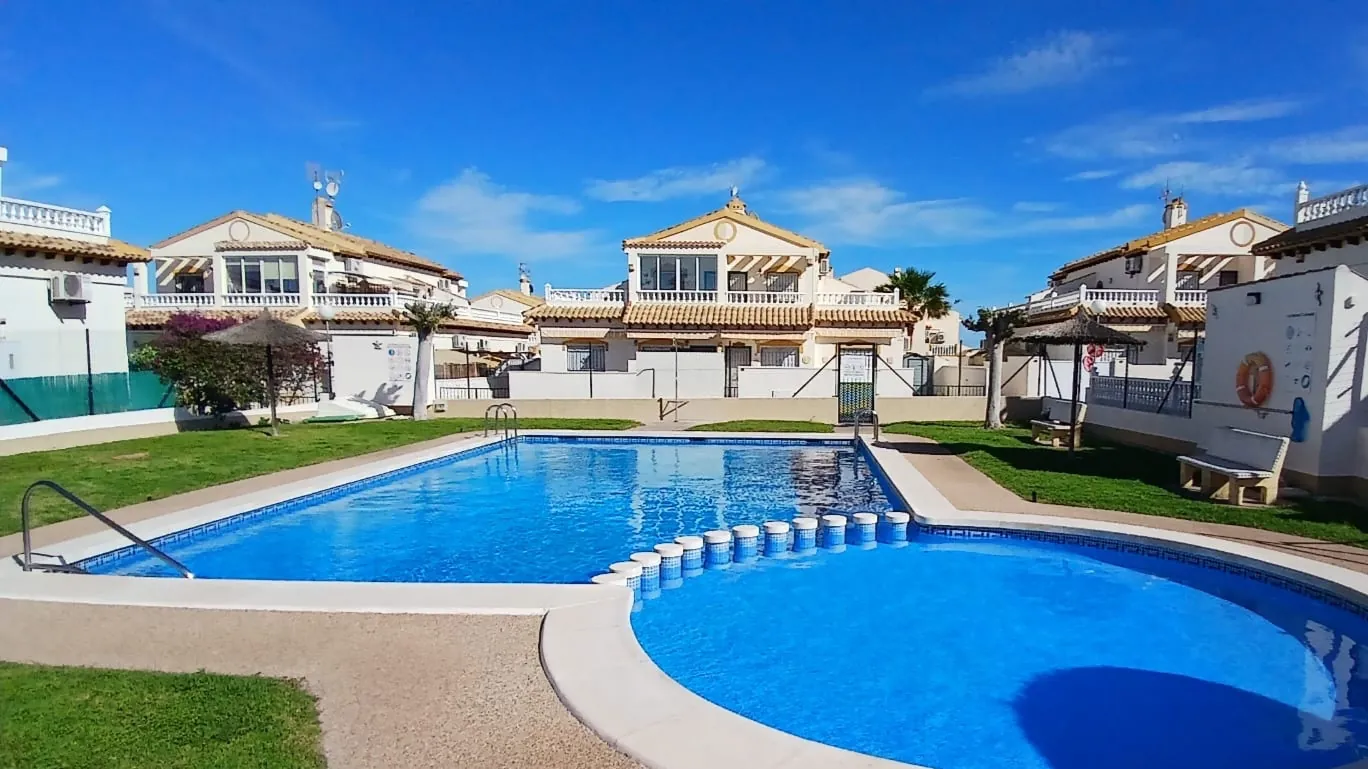 Terraced house for sale in Orihuela Costa