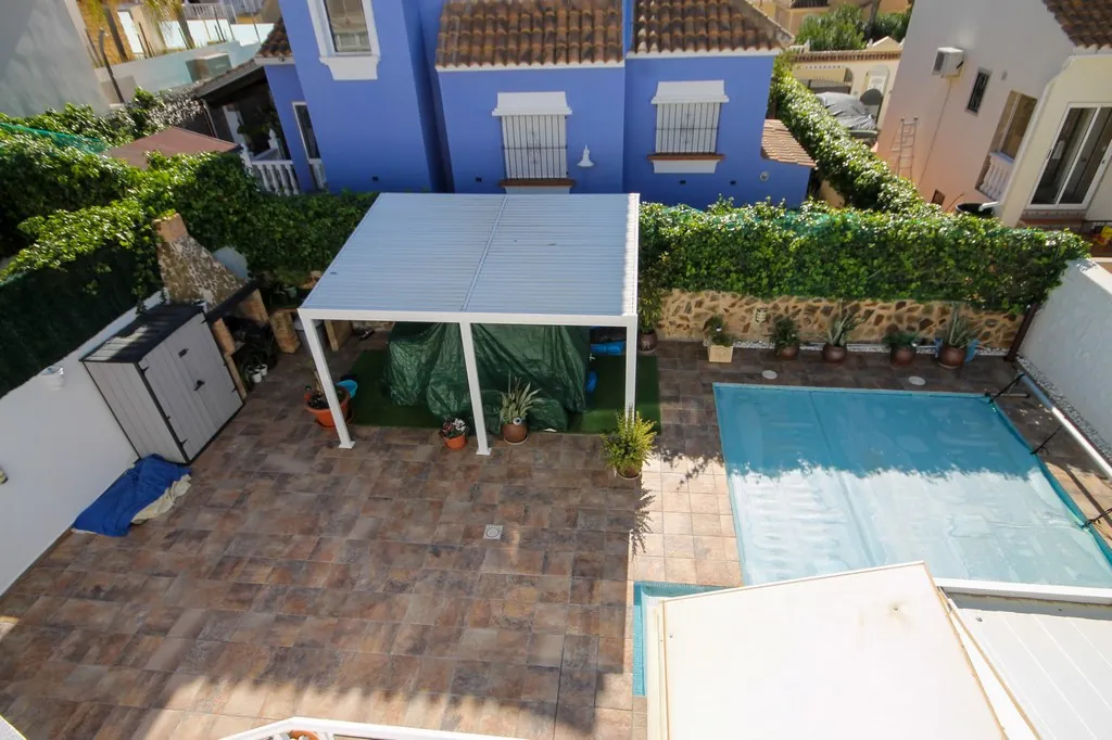 Villa til salg i San Miguel De Salinas