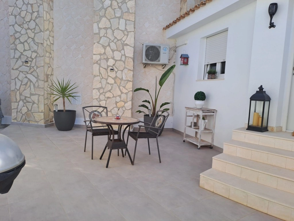 Villa till försäljning i Ciudad Quesada
