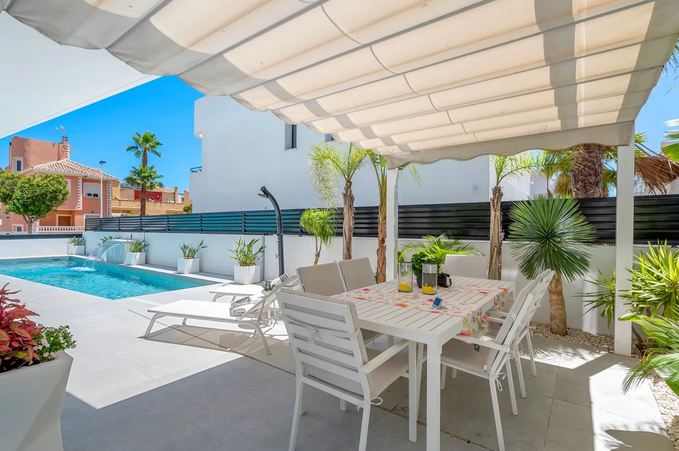 Villa en venta en Guardamar Del Segura