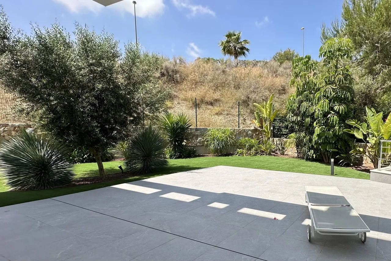 Villa zum verkauf in Las Colinas Golf Resort