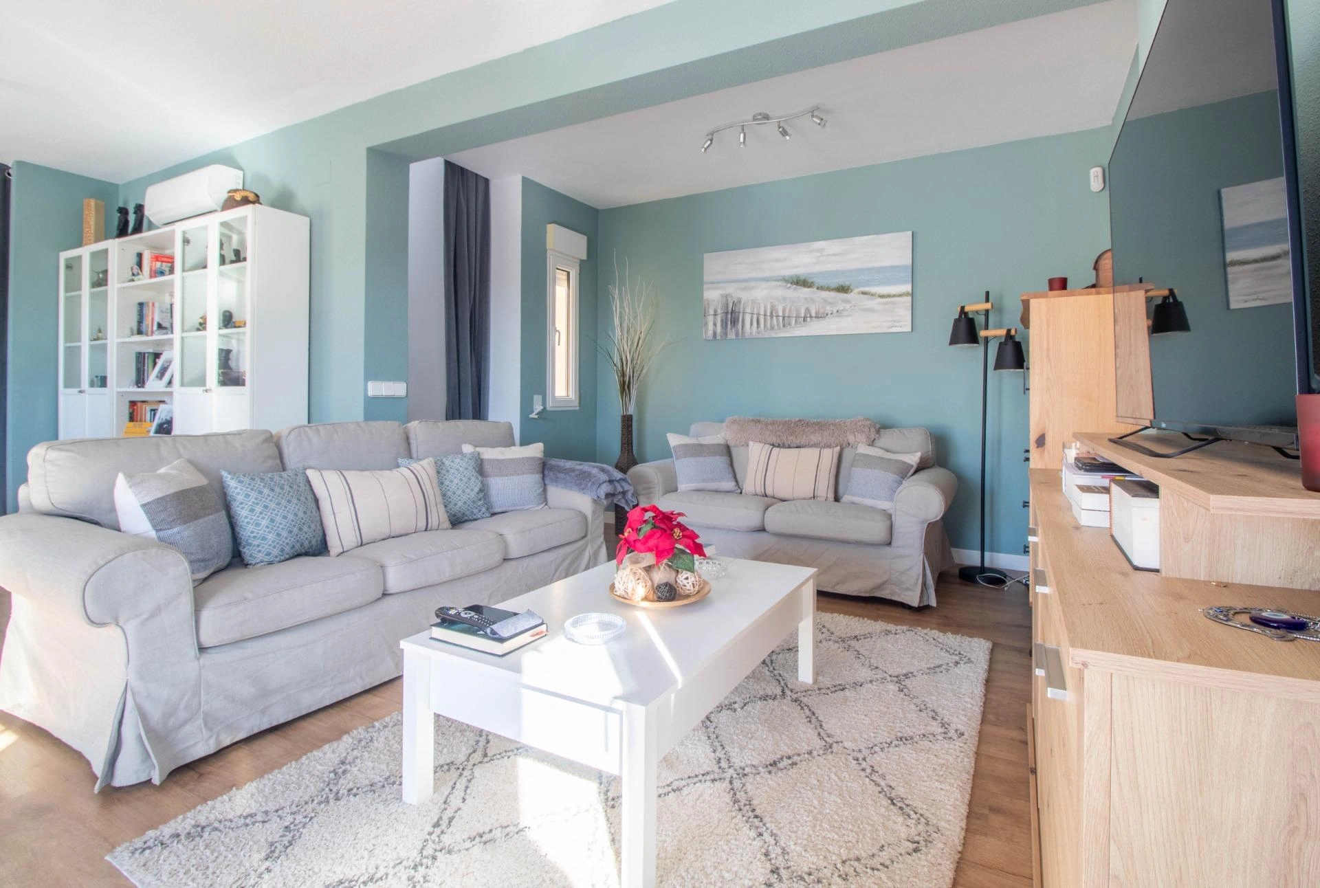 Villa for sale in San Miguel De Salinas