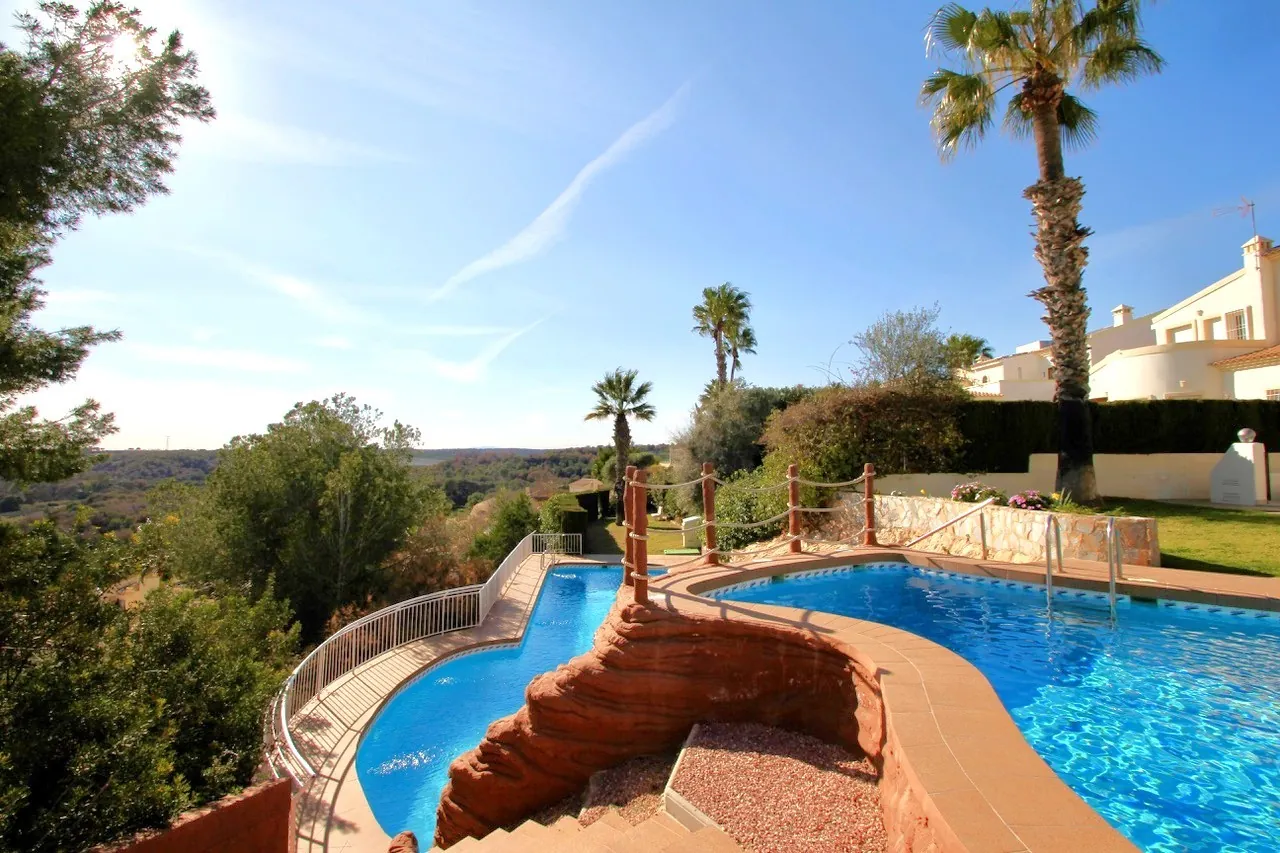 Villa à la vente à Orihuela Costa