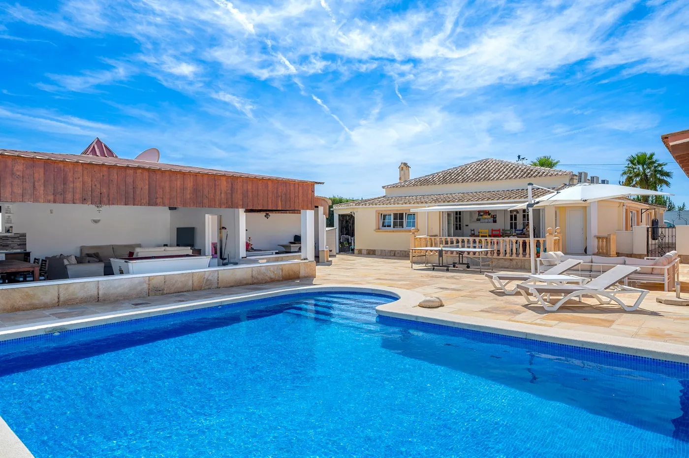 Country Estate for sale in Almoradí