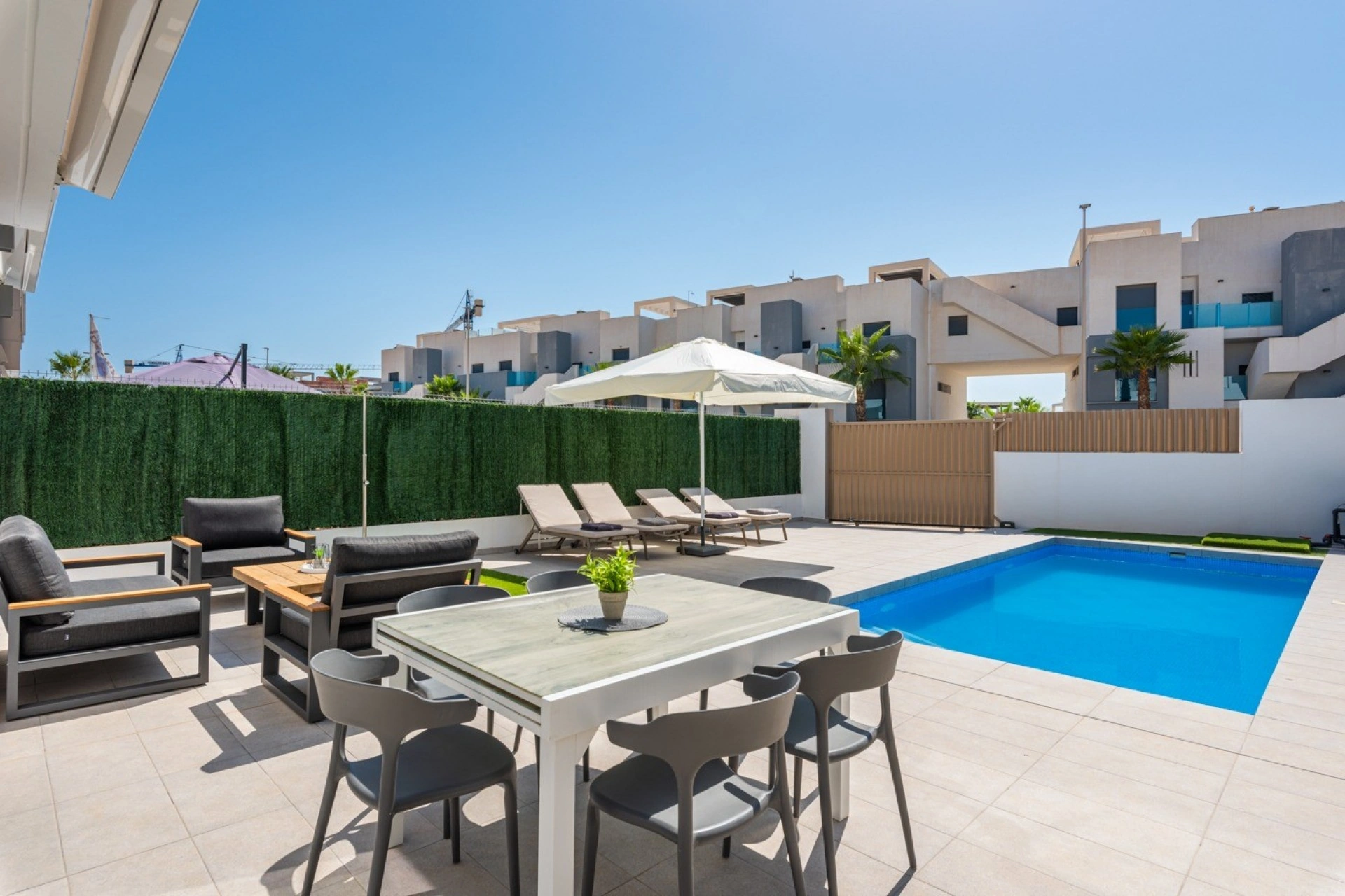Detached House / Villa à la vente à Guardamar Del Segura