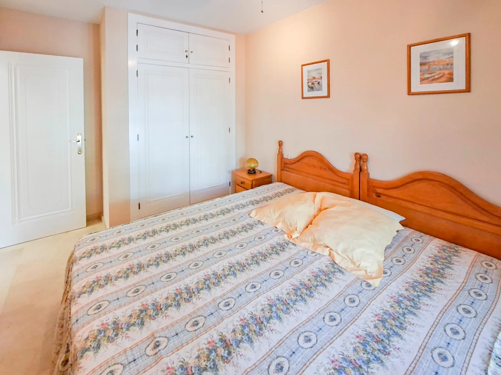 Halfvrijstaande woning te verkoop in Villamartín