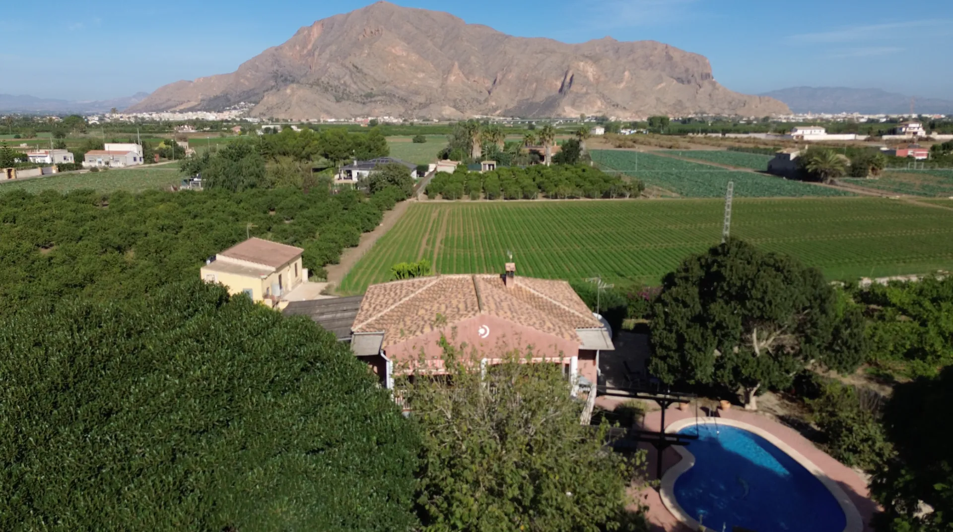 Country Property à la vente à Orihuela