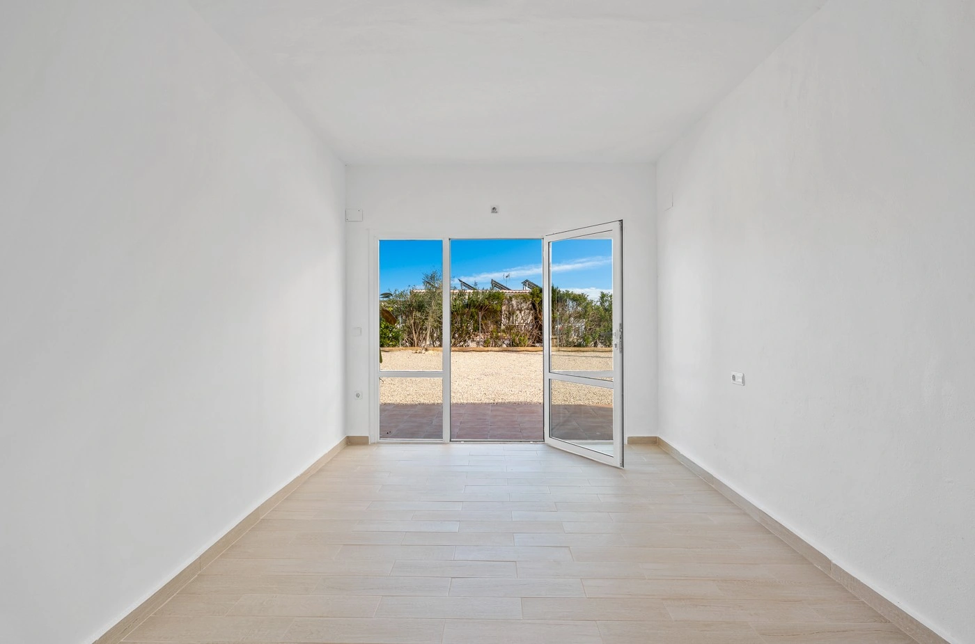 Country house for sale in Dolores