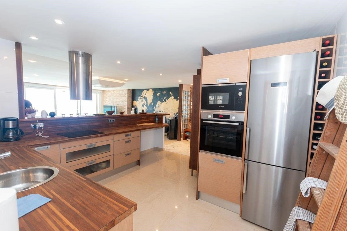 Meerblickwohnung zu verkaufen in Playa del Cura Torrevieja – Renovierte 3-Zimmer, erstklassige Lage