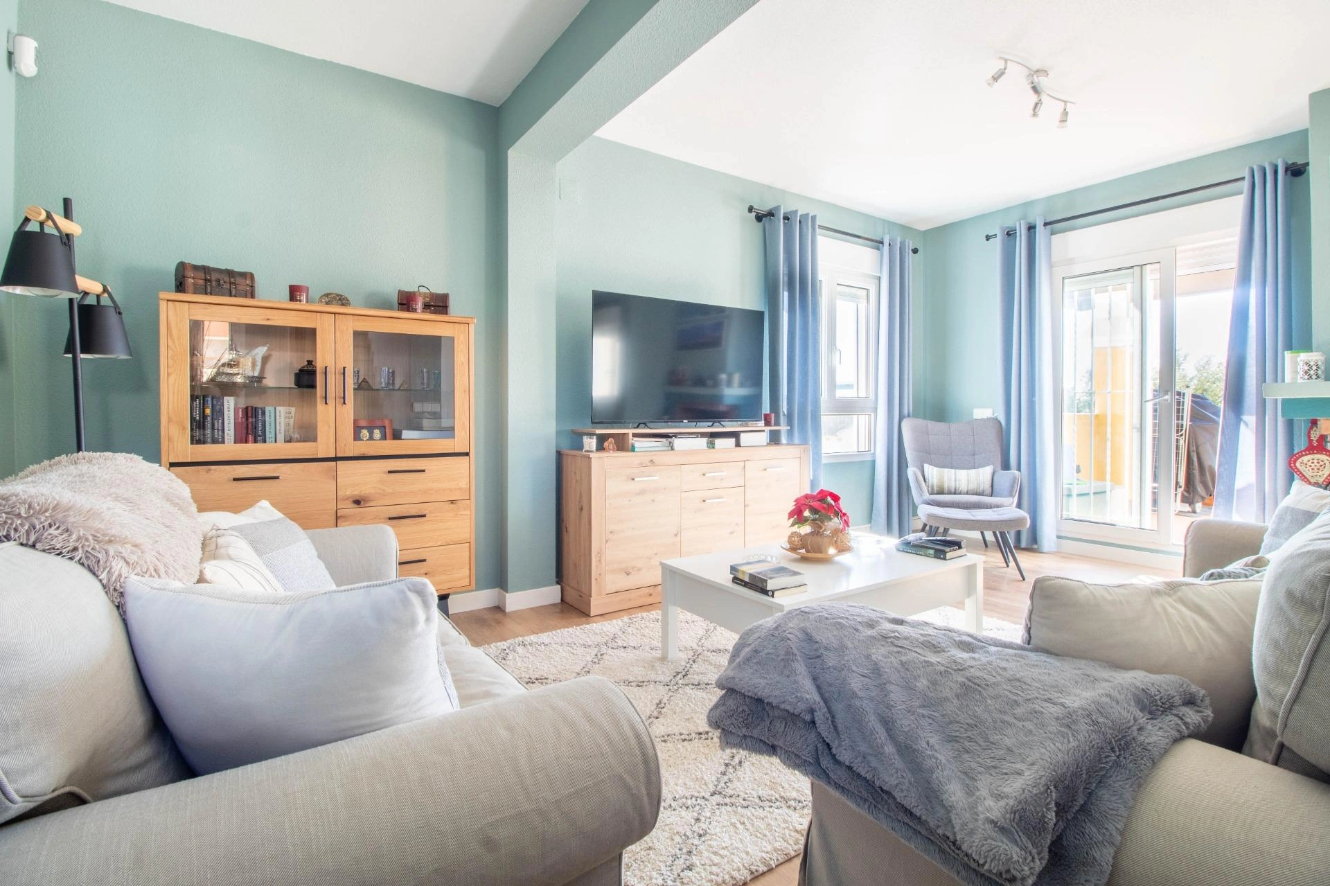 Villa for sale in San Miguel De Salinas