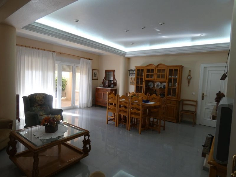 Villa à la vente à Almoradi