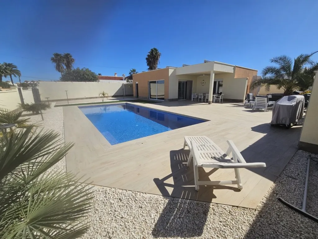 Detached Villa te verkoop in Torreta Florida