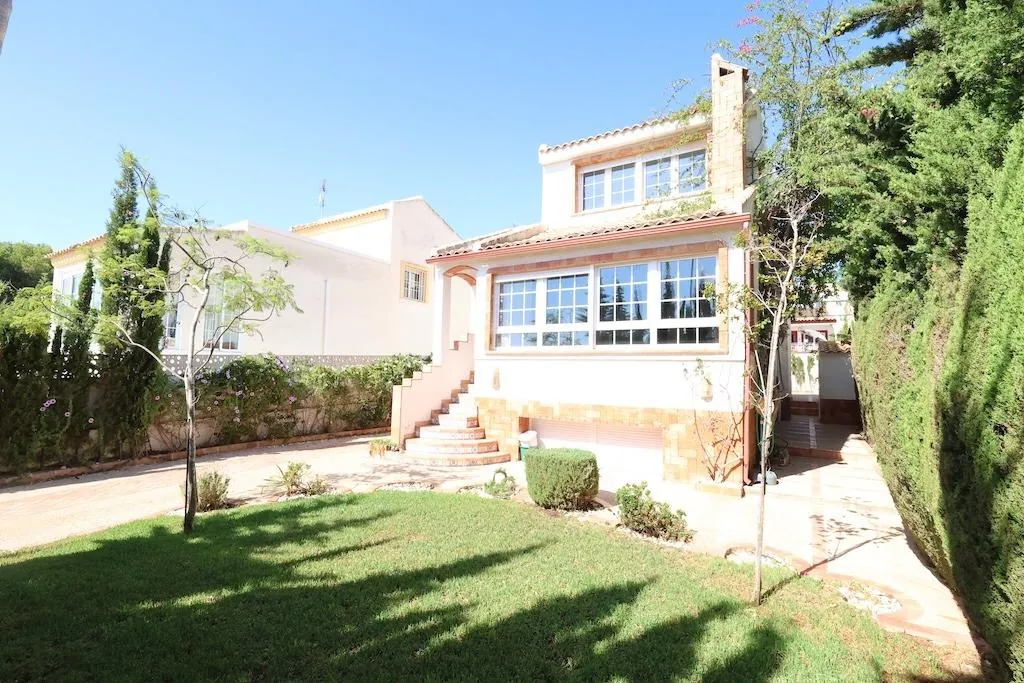 Villa à la vente à Orihuela Costa