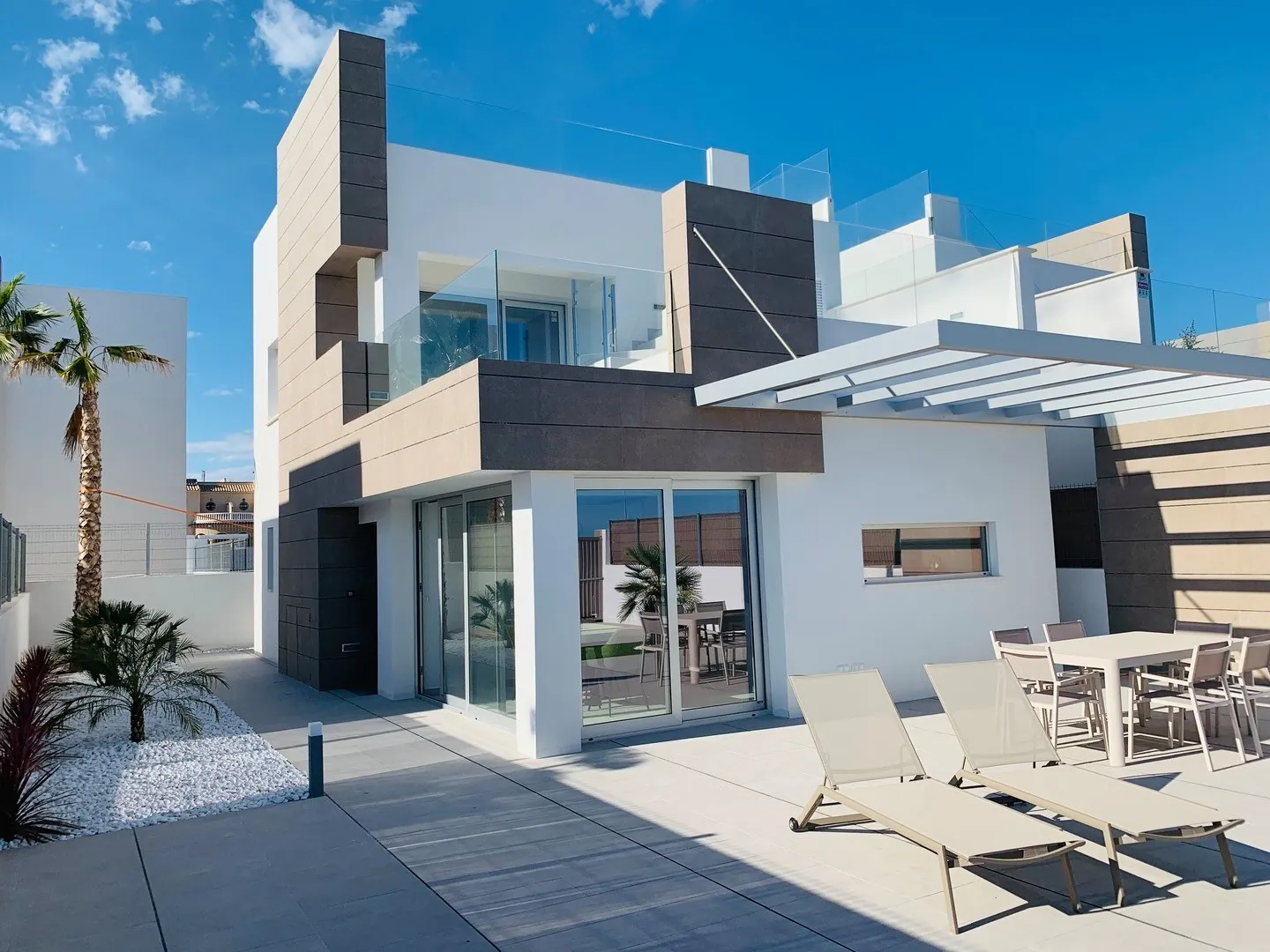 Villa à la vente à El Raso