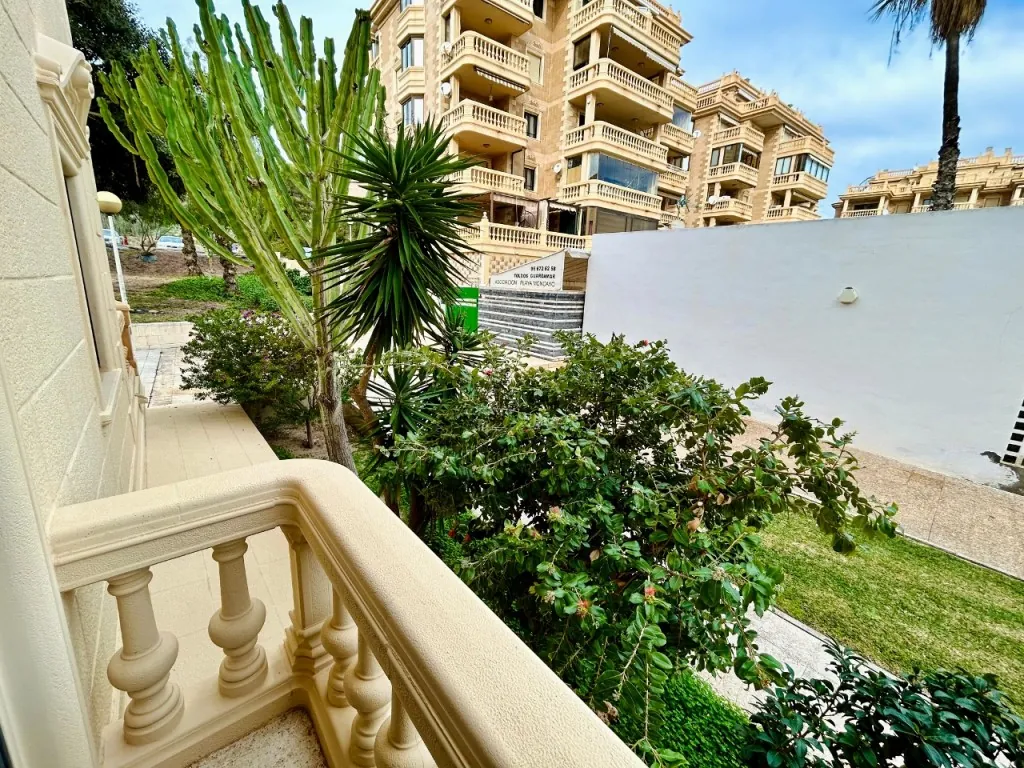 Apartment till försäljning i Guardamar Del Segura