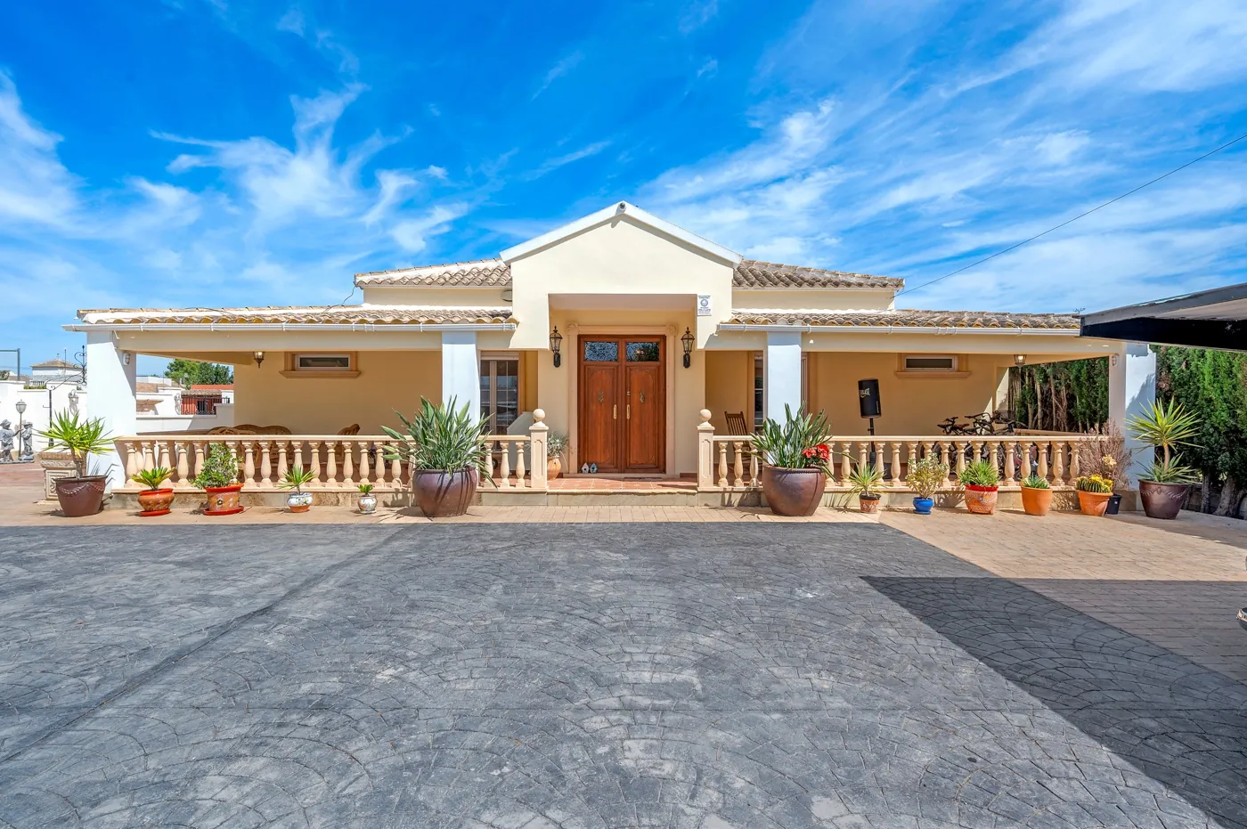 Country Estate for sale in Almoradí