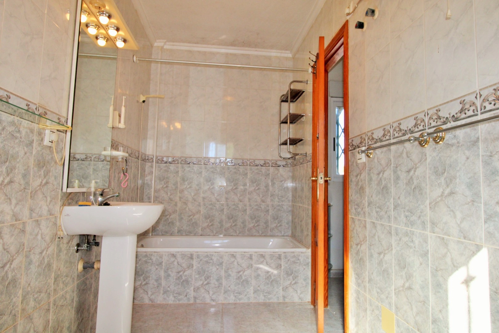 Casa adosada en venta en Villamartin
