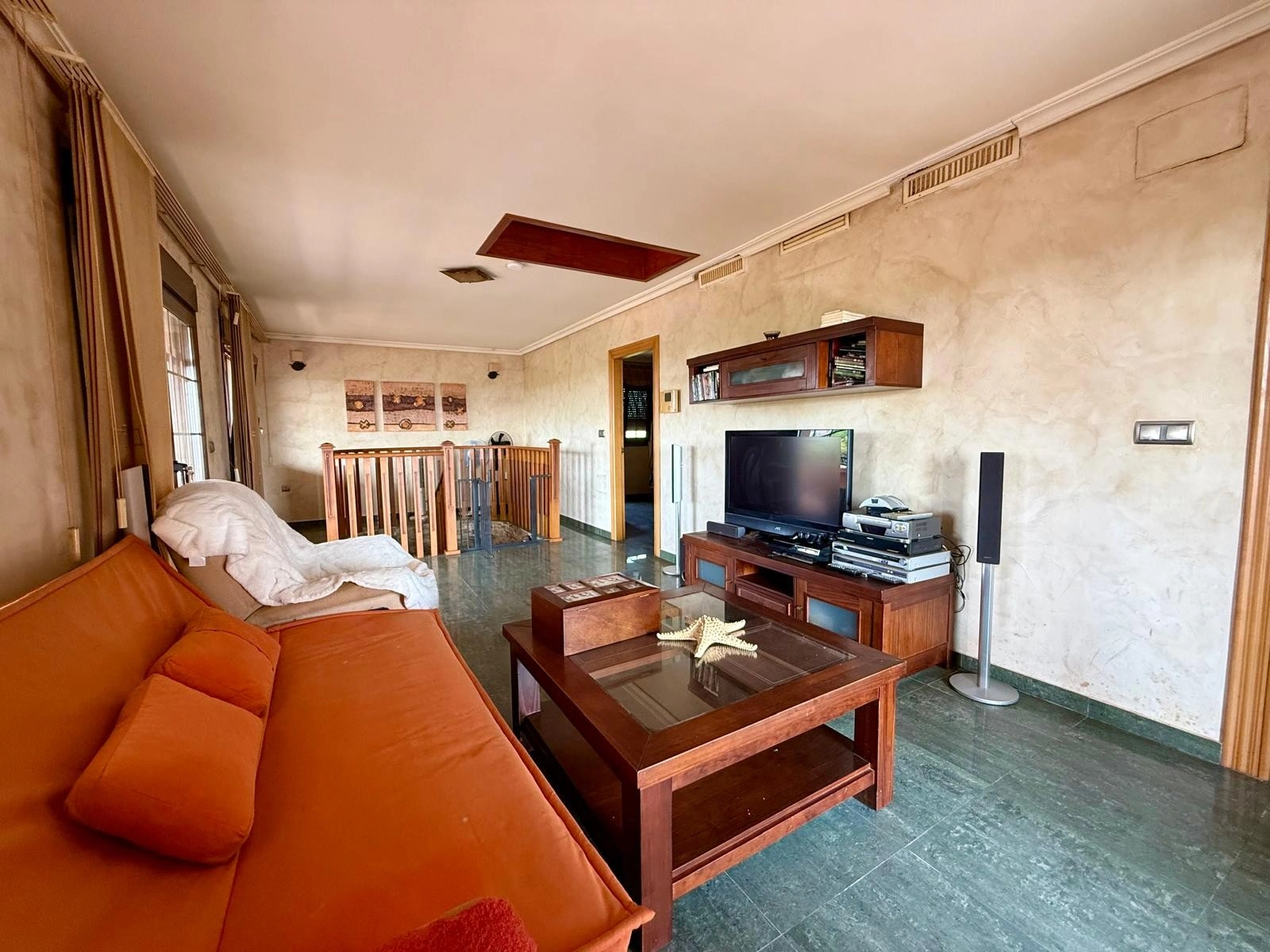 Villa til salg i San Miguel De Salinas