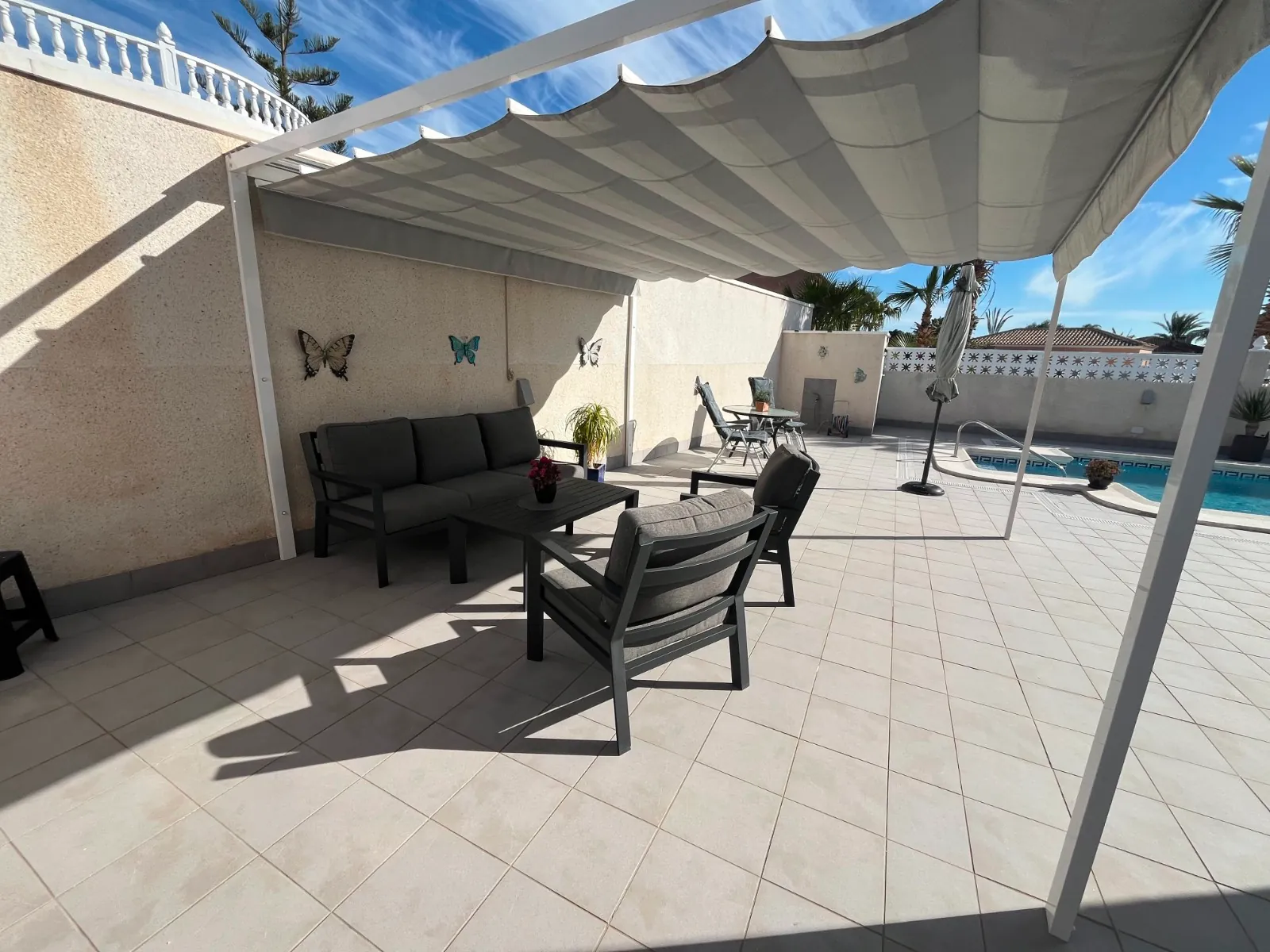 Villa for sale in Benijófar