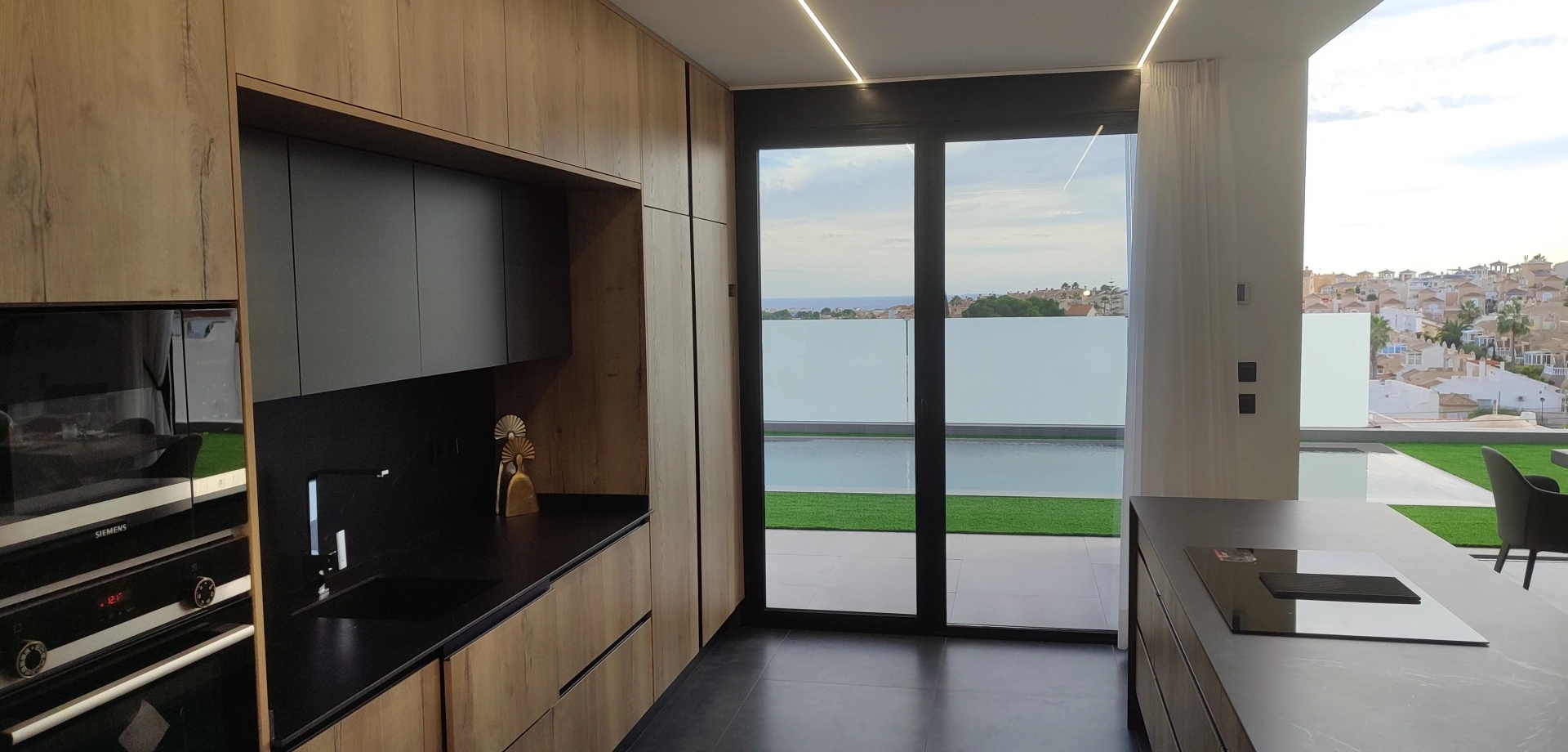 Detached Villa for sale in Torrevieja