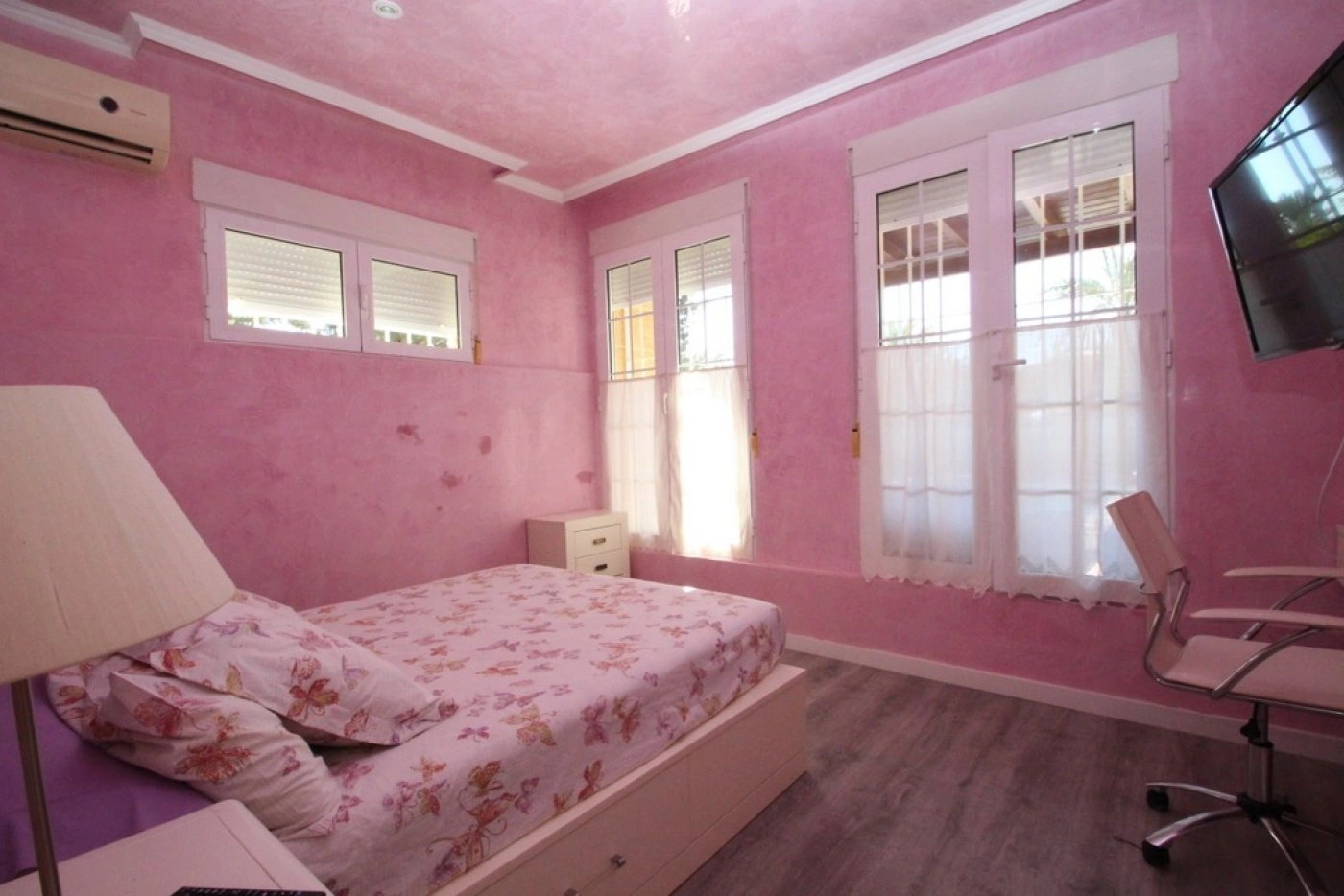 Villa for sale in Orihuela Costa