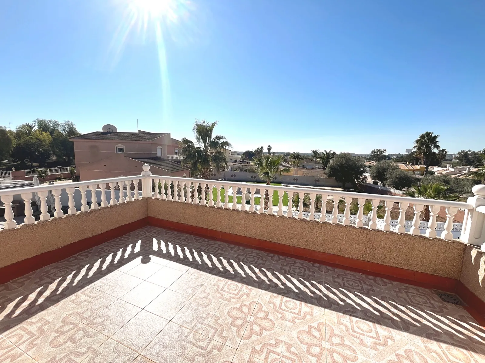 Villa for sale in Benijófar