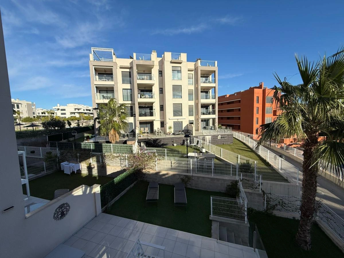 Apartment for sale in Villamartin