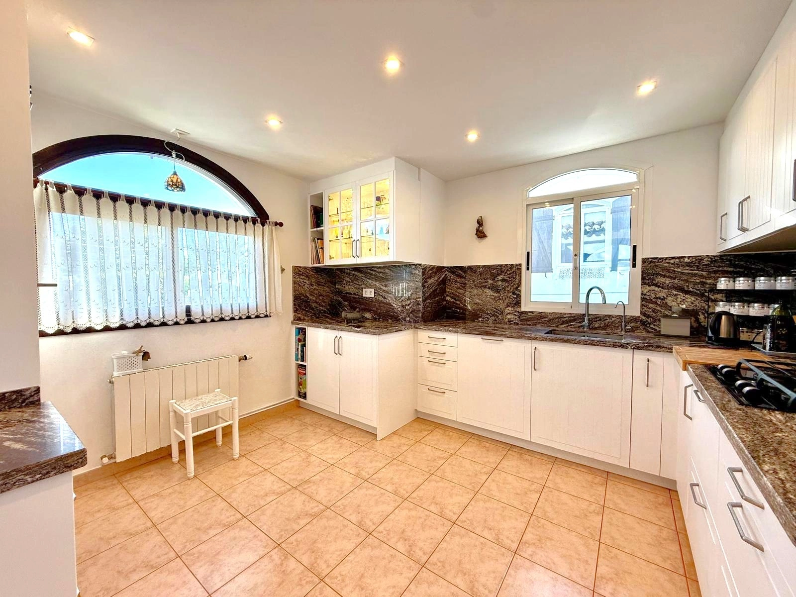 Villa à la vente à Villamartín
