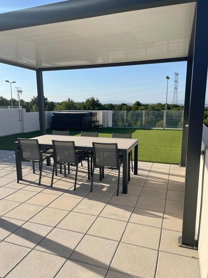 Villa en venta en Villamartin