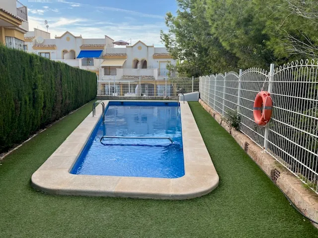 Terraced House à la vente à Torrevieja