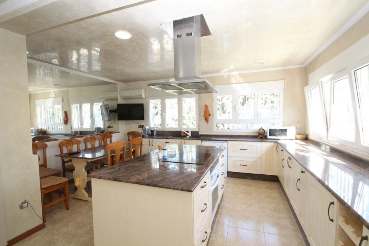 Villa for sale in Orihuela Costa